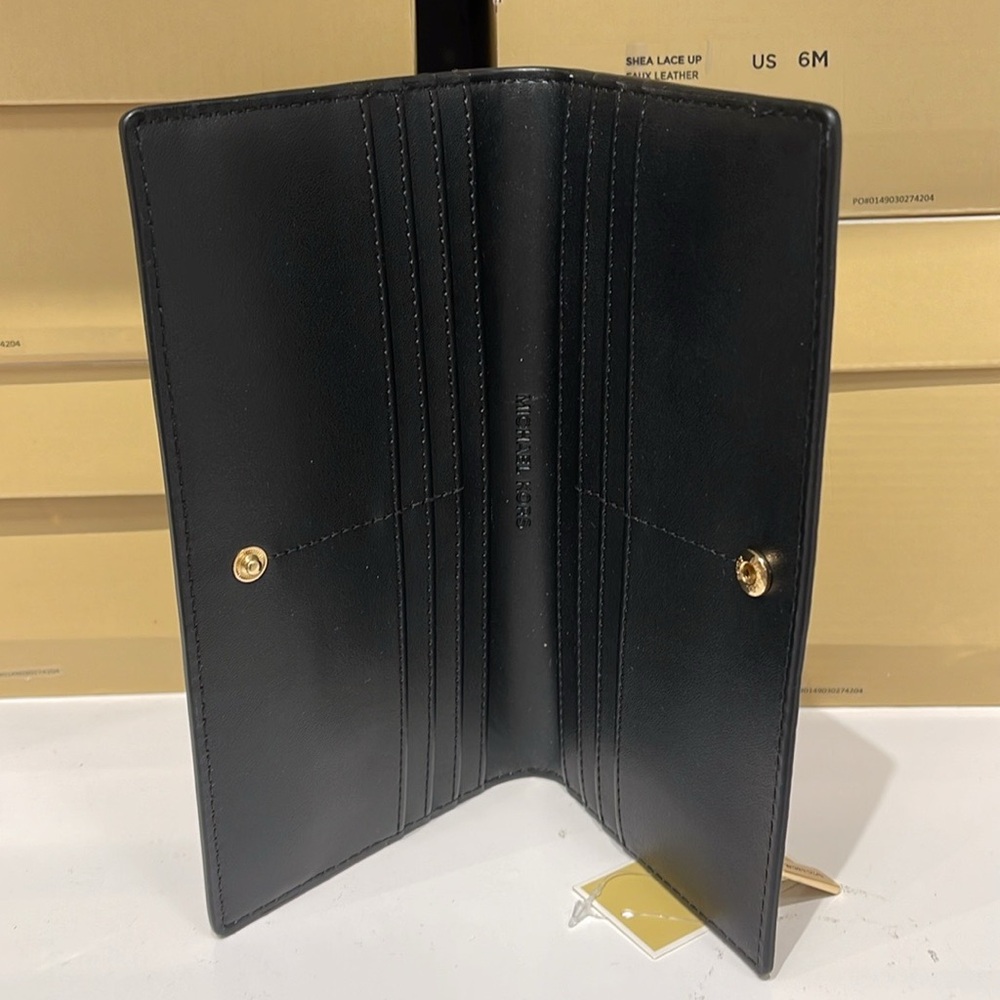 Michael Kors Reed Large Bifold Pebbled Leather Snap Wallet Card Case 
Black 
NWT - Picture 16 of 16